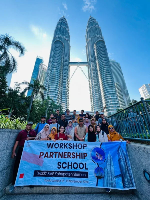 Kepala MTsN 6 Sleman Ikuti Kunjungan dan Workshop di Sekolah Menengah Islam Terintegrasi Puncak Jalil Malaysia