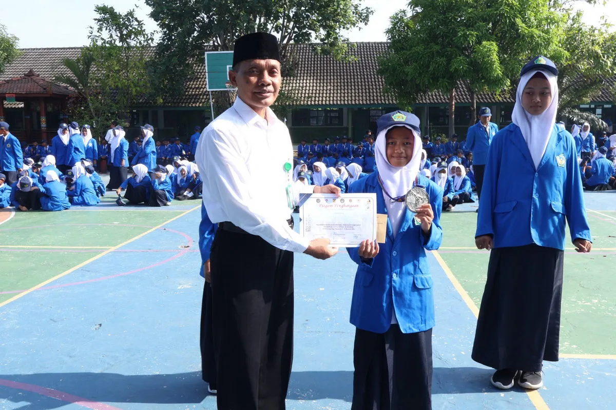 Syafa Ayudya, Siswi MTsN 8 Sleman, Ukir Prestasi di International Open Karate Championship