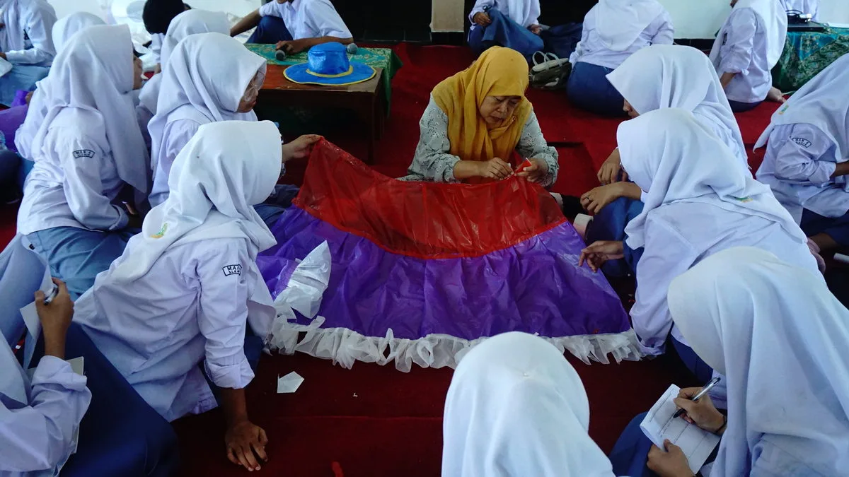 Siswa MAN 4 Sleman Ciptakan Inovasi dari Limbah Plastik dalam Kegiatan P5RA