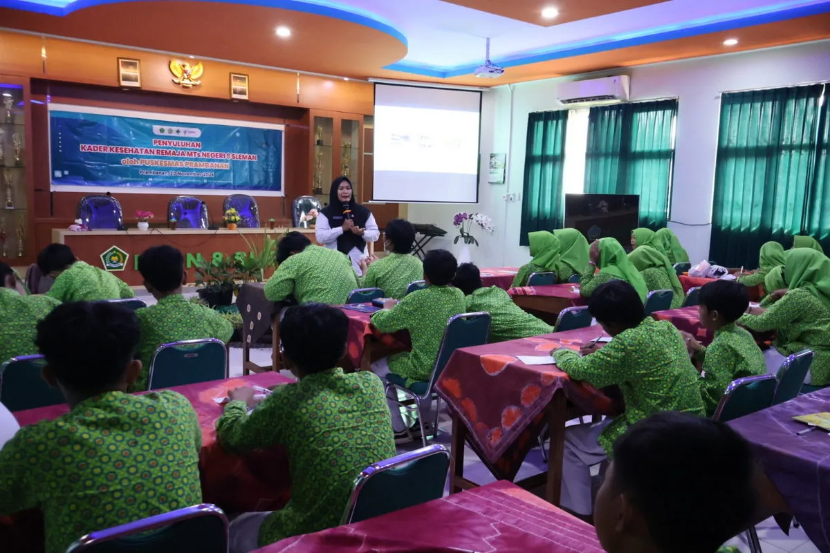 Gandeng Puskesmas Prambanan, MTsN 8 Sleman Gelar Penyuluhan Kader Kesehatan Remaja (KKR)