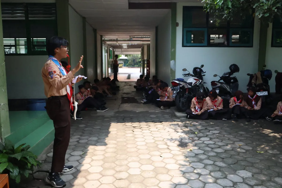 Pramuka MTsN 8 Sleman Pecahkan Sandi Morse dalam Lomba Tingkat I (LT I)