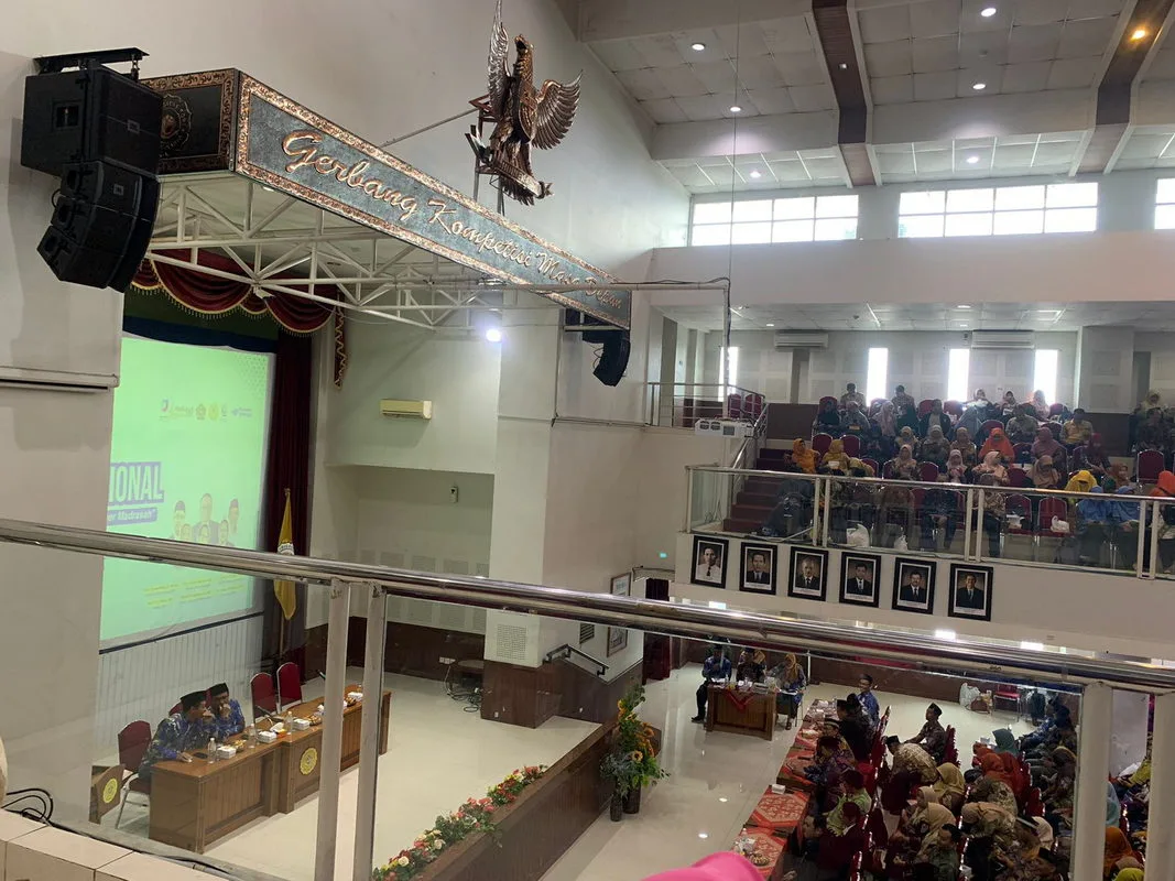 Seluruh Guru MIN 1 Sleman Ikuti Seminar Hari Guru Nasional 2024 di Universitas PGRI Yogyakarta