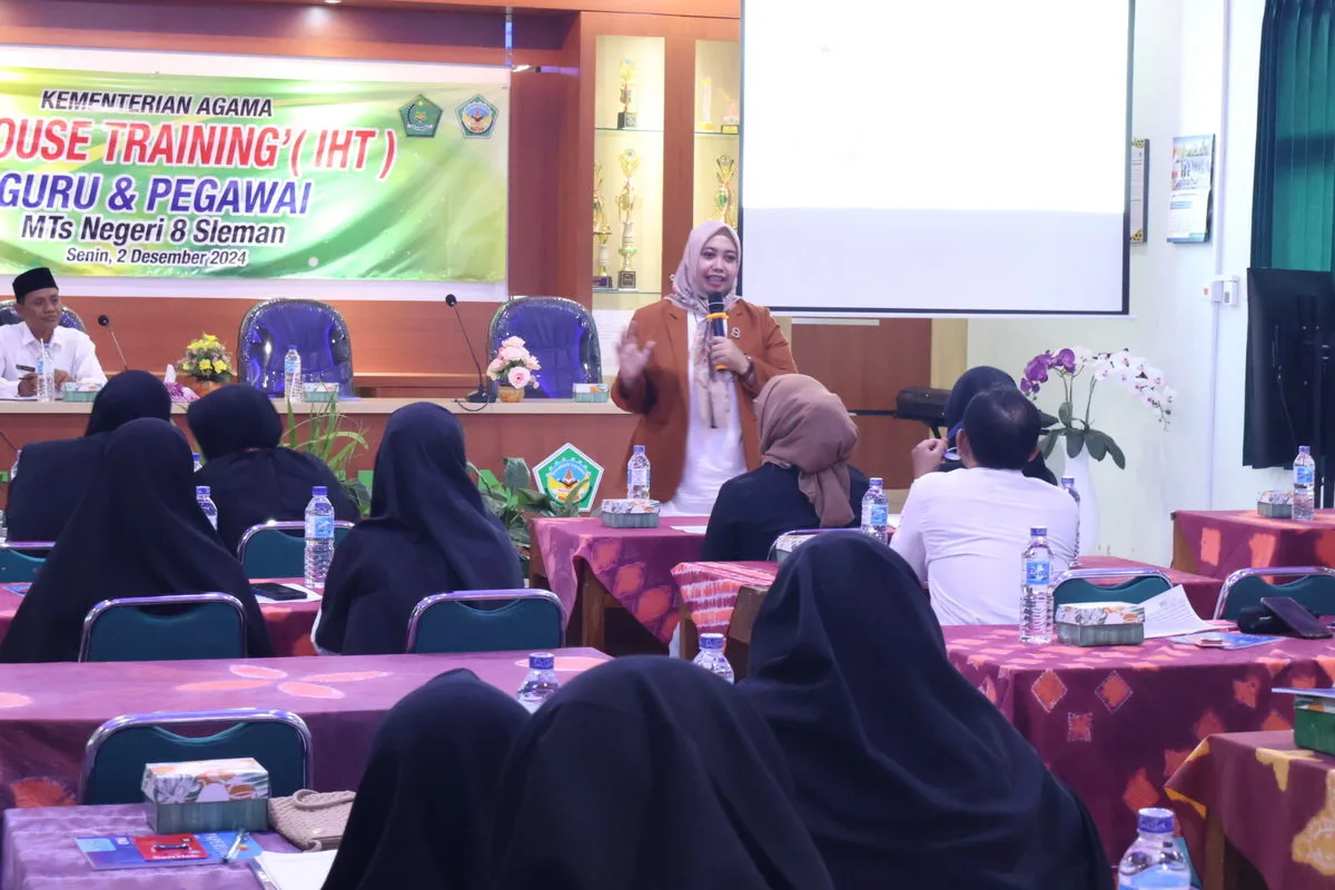 Gandeng Bank Syariah Indonesia (BSI), MTsN 8 Sleman Gelar In-House Training
