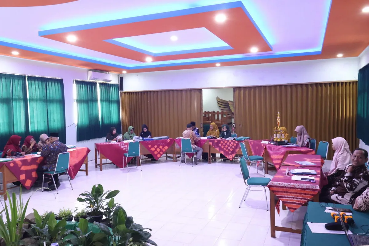Pengecekan Dokumen dan Wawancara, Tahapan Penting PKKM MTsN 8 Sleman