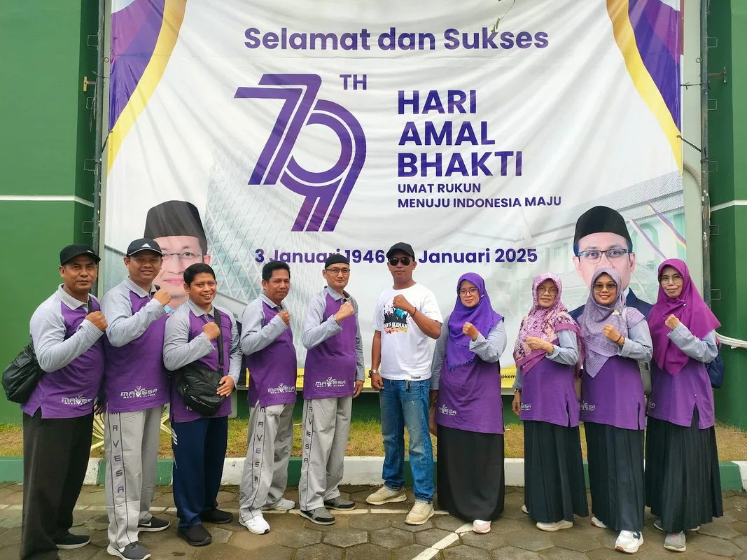 Guru dan Pegawai MAN 5 Sleman Ikuti Jalan Sehat HAB ke-79 Kementerian Agama