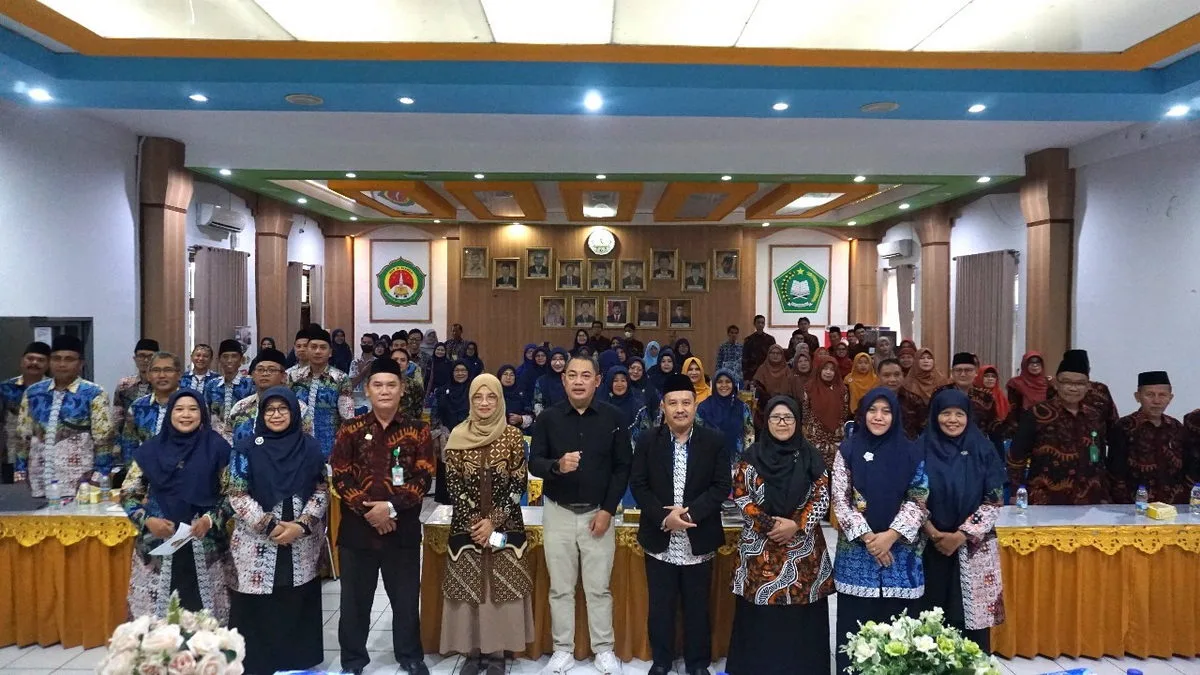 Kunjungi MAN 3 Sleman, Kasubdit Kurikulum Kemenag RI Lakukan Pembinaan dan Evaluasi Kurikulum