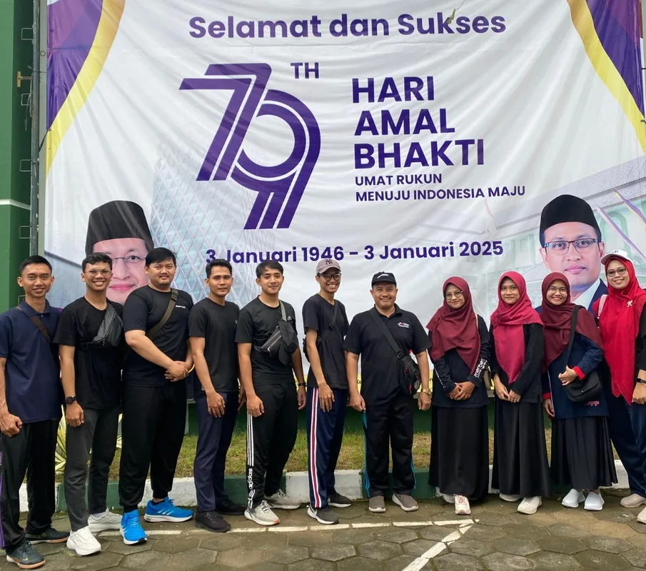 Songsong HAB Kemenag ke-79, MAN 3 Sleman Ikut Jalan Sehat di Kanwil Kemenag DIY