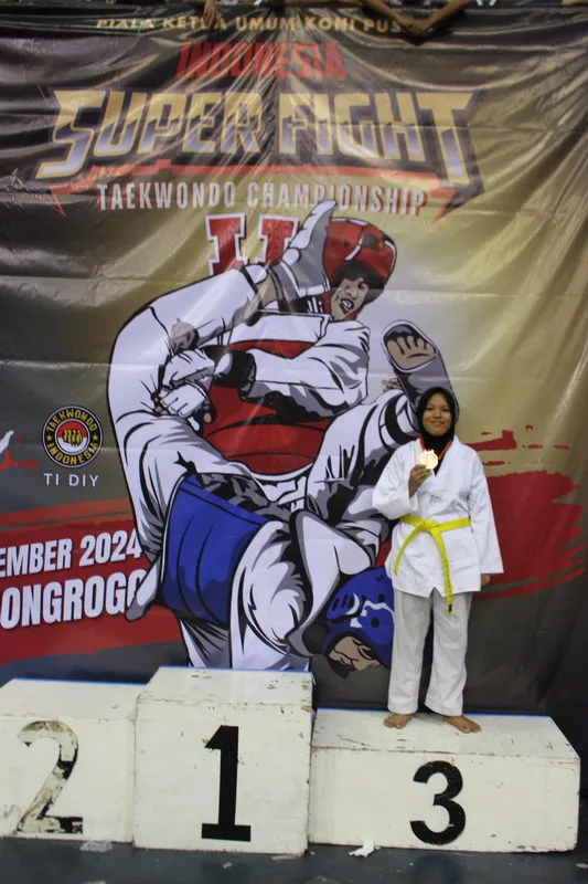 Ashri Laila Ramadhani Siswi MTsN 9 Sleman Raih Juara 3 Kyorugi Cadet Putri U59 Kg