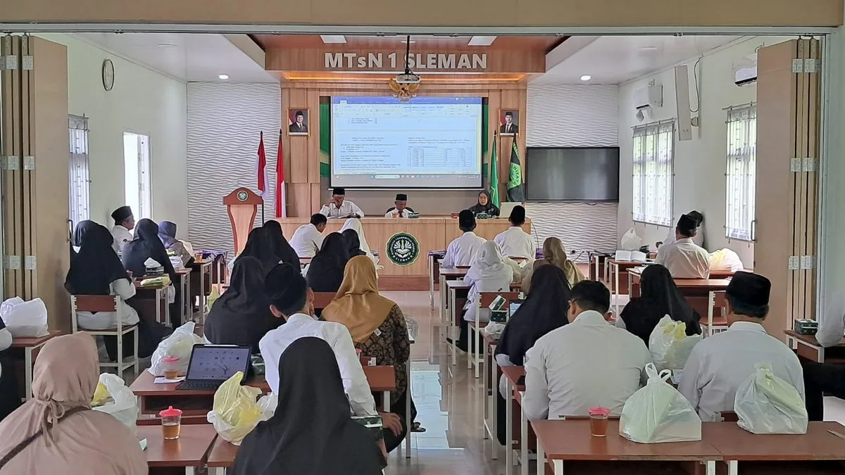 MTsN 1 Sleman Gelar RAT Koperasi Al Ikhlas, Bahas Laporan dan Rencana Strategis 2025