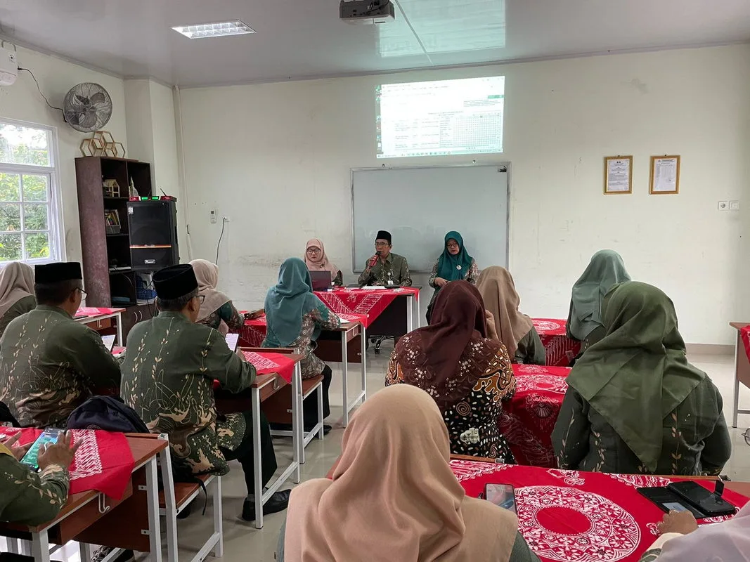 Persiapkan Semester Baru, MTsN 4 Sleman Laksanakan Rapat Pembagian Tugas Guru