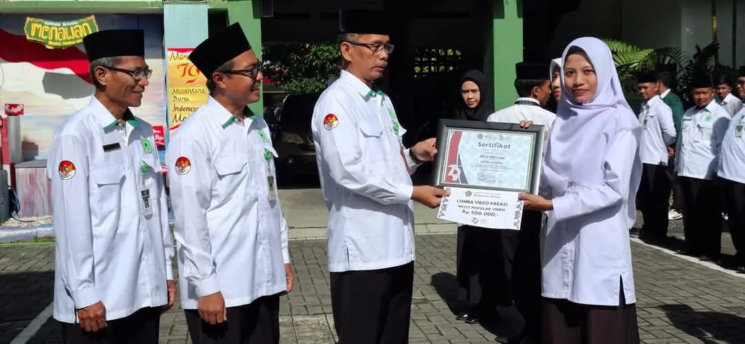 MTsN 2 Sleman Raih Penghargaan “Most Popular Video” dari Kemenag Sleman