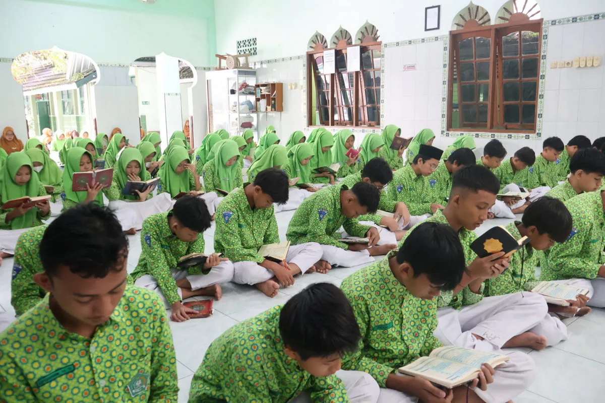 MTsN 8 Sleman Gelar Muqoddaman Qur’an, Wujud Syukur Hari Amal Bhakti Kemenag RI Ke-79