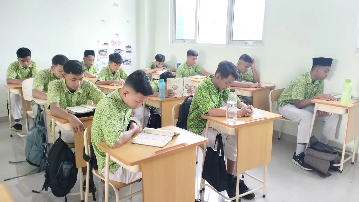 Berlangsung Khidmat: MTsN 9 Sleman Gelar Muqoddaman Al-Qur’an 5 Kali Khatam untuk Peringati HAB Ke-79 Kementerian Agama RI