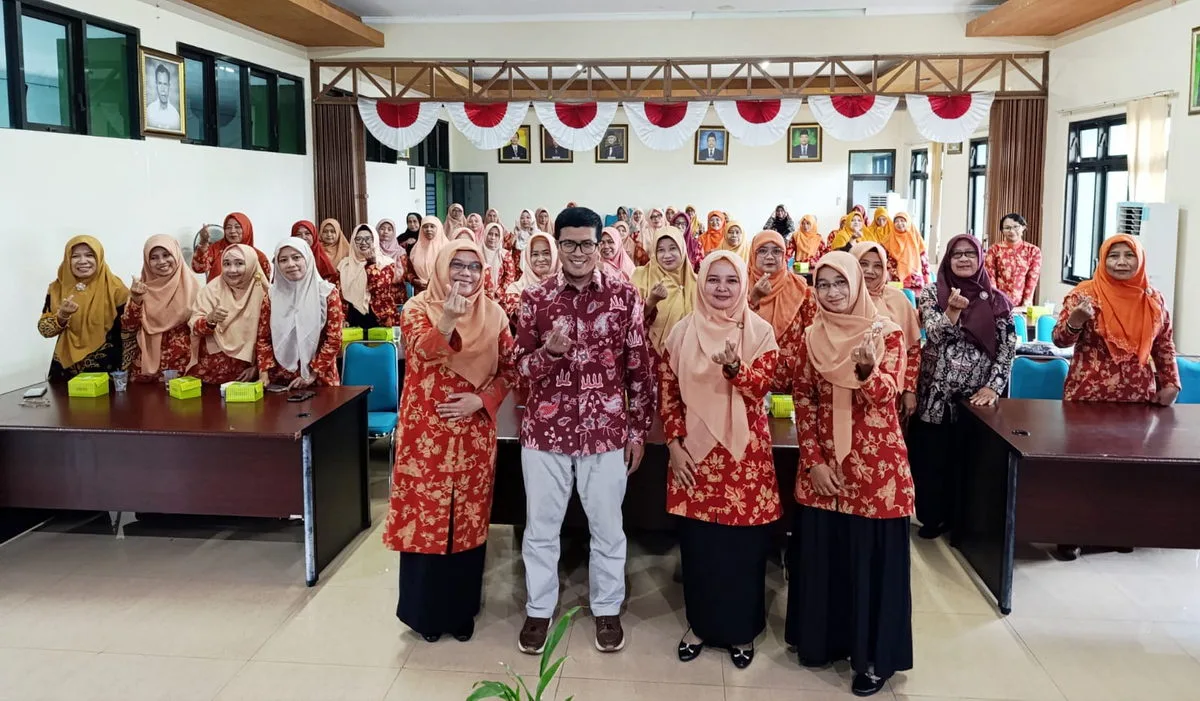 Guru MAN 5 Sleman Ikuti Acara DWP Kemenag Sleman Bertema “Merawat Cinta Sang Belahan Jiwa”