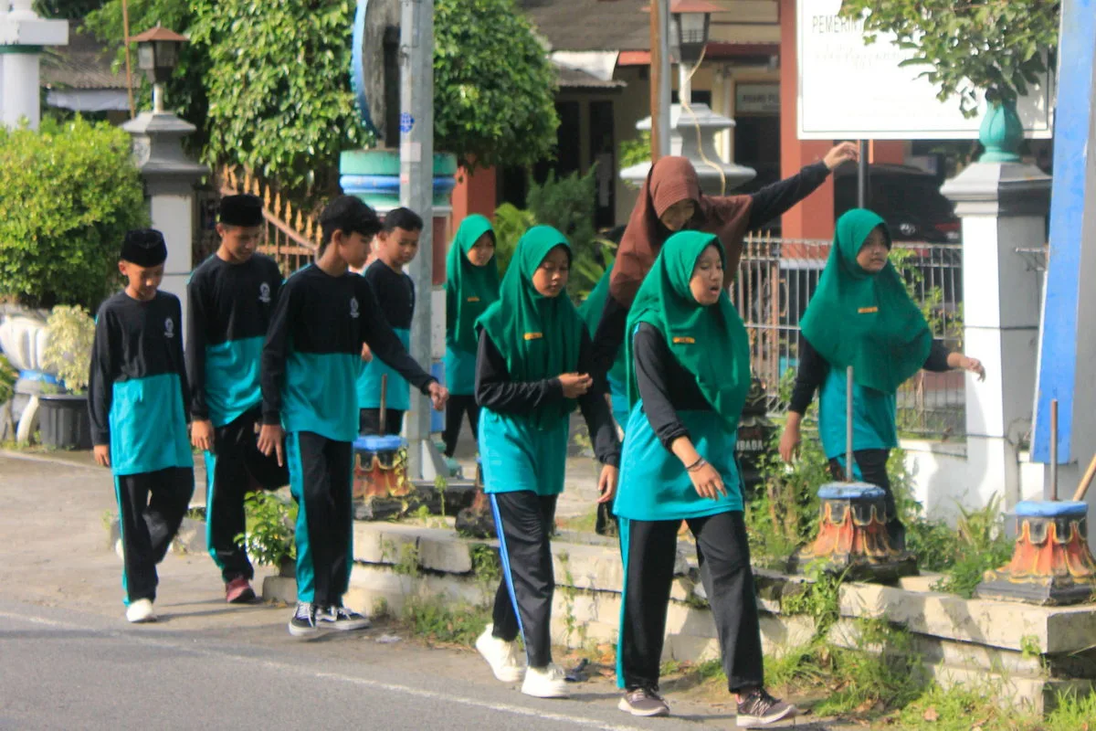 Perkuat Kebugaran Jasmani, MTs Negeri 3 Sleman Gelar Program Matsanega Sehat