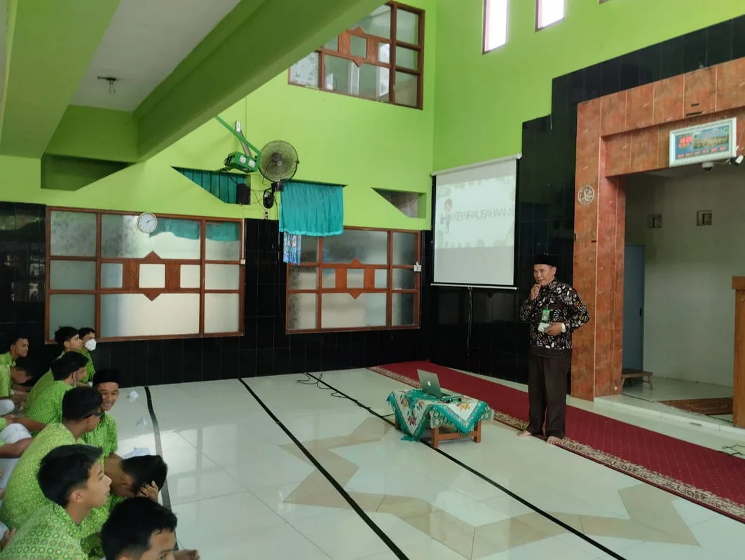 Chef Maman Bekali Kewirausahaan Siswa MTsN 6 Sleman
