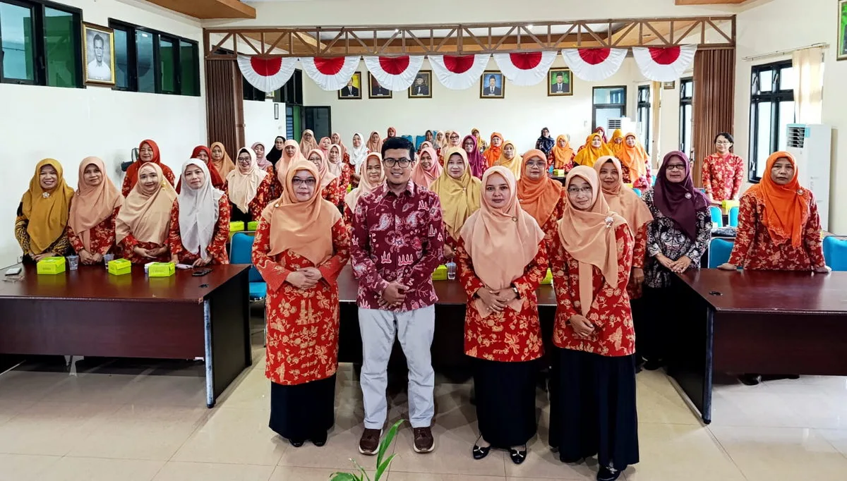 Dua Perwakilan MTsN 2 Sleman Hadiri Pertemuan DWP Bertema “Merawat Cinta Sang Belahan Jiwa”