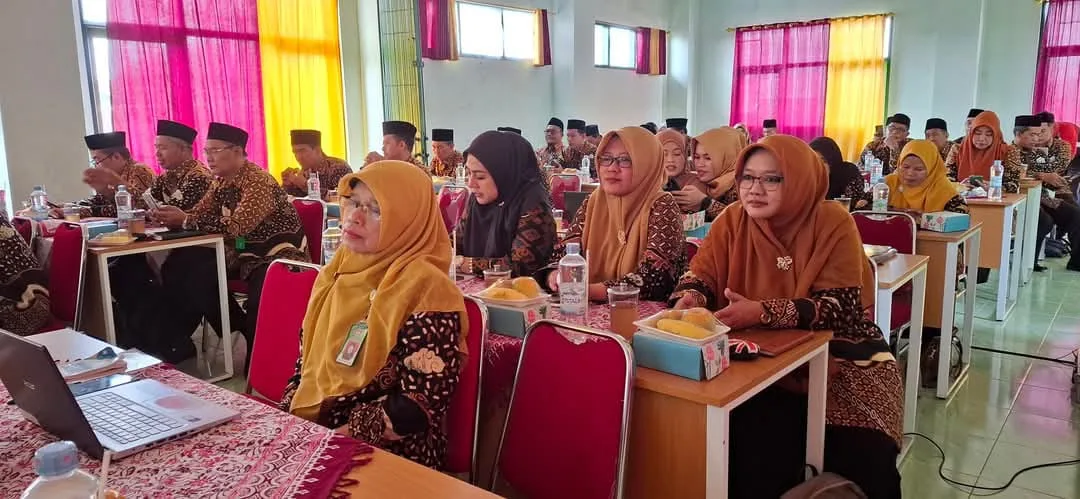 Kepala MTsN 2 Sleman Ikuti Rakorpim Bahas Rencana Kegiatan Madrasah 2025