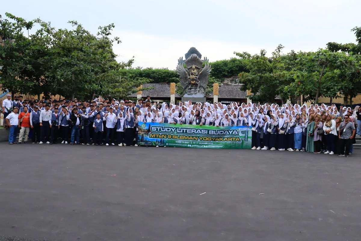 MTs Negeri 9 Sleman Laksanakan Kegiatan Studi Literasi Budaya ke Pulau Dewata Bali