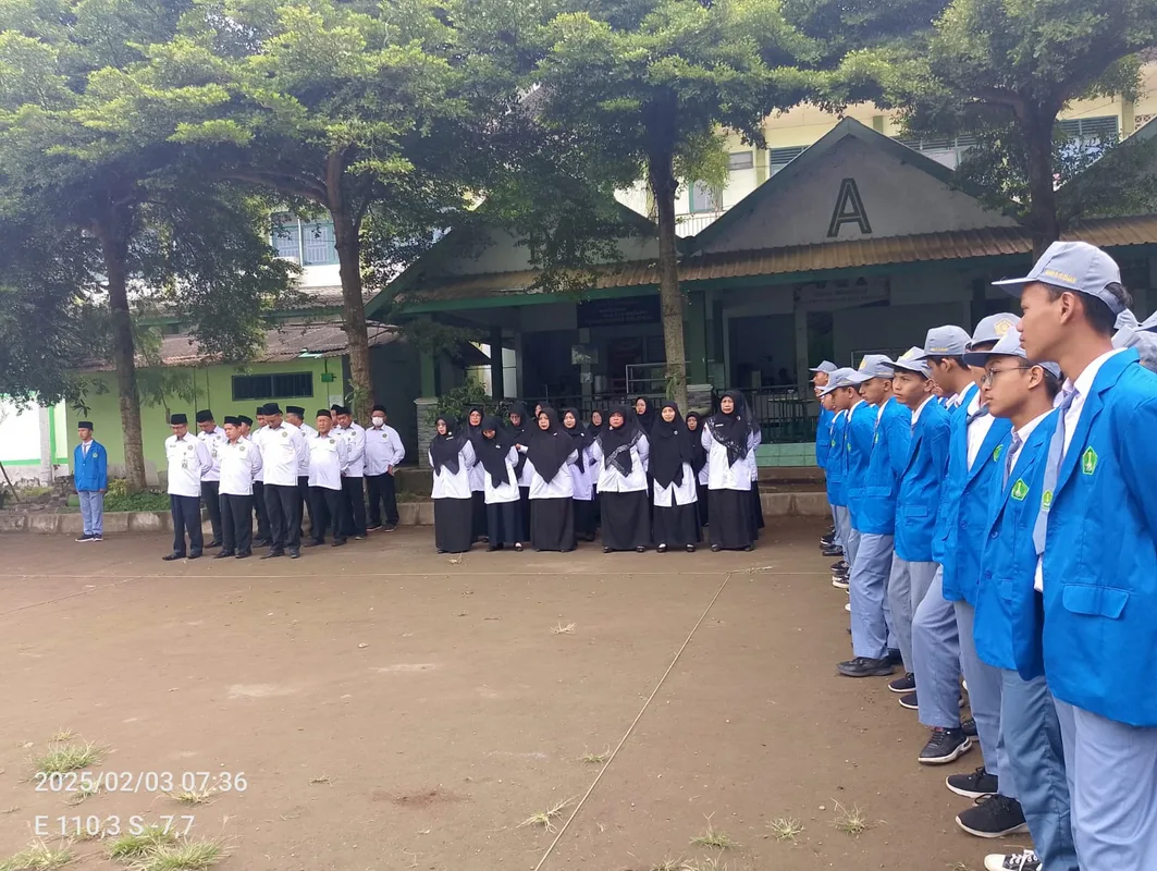Apel Senin MAN 5 Sleman: Pembina Tekankan Persiapan Asesmen Madrasah