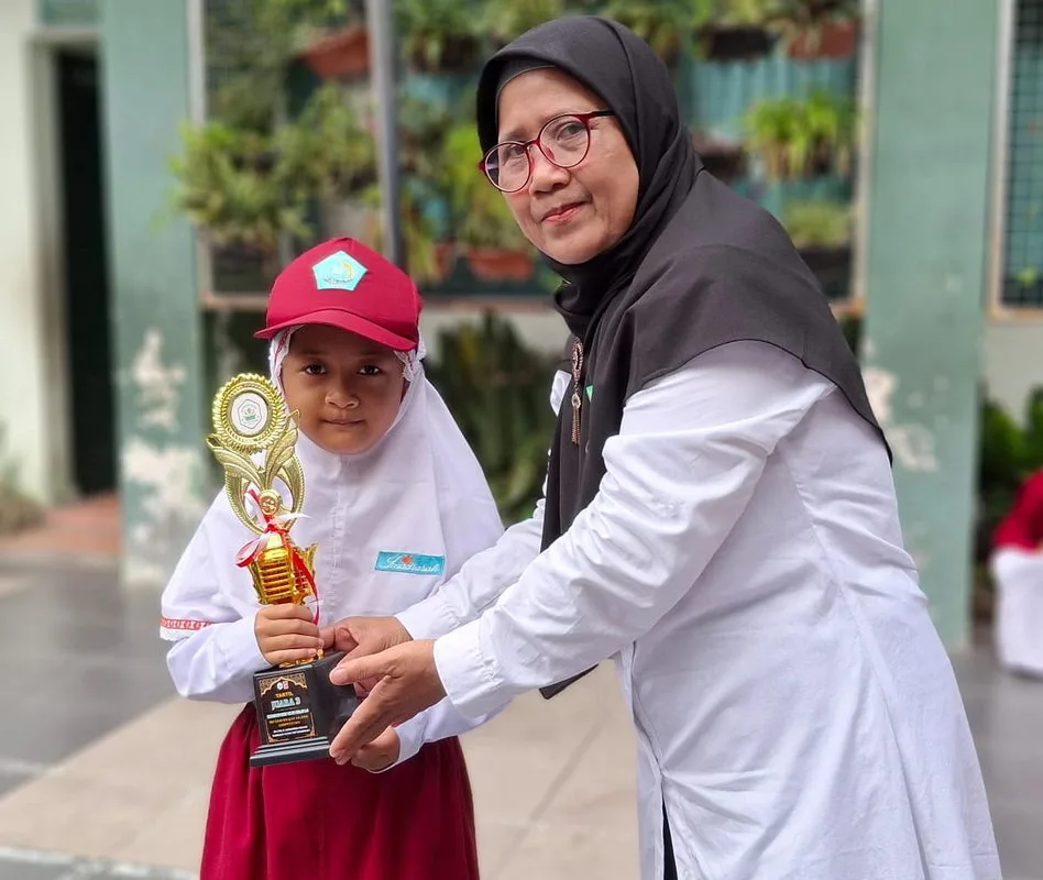Siswi MIN 1 Sleman Raih Juara 3 pada Lomba Musabaqah Tartil Quran di Miftahunnajah Islamic Competition