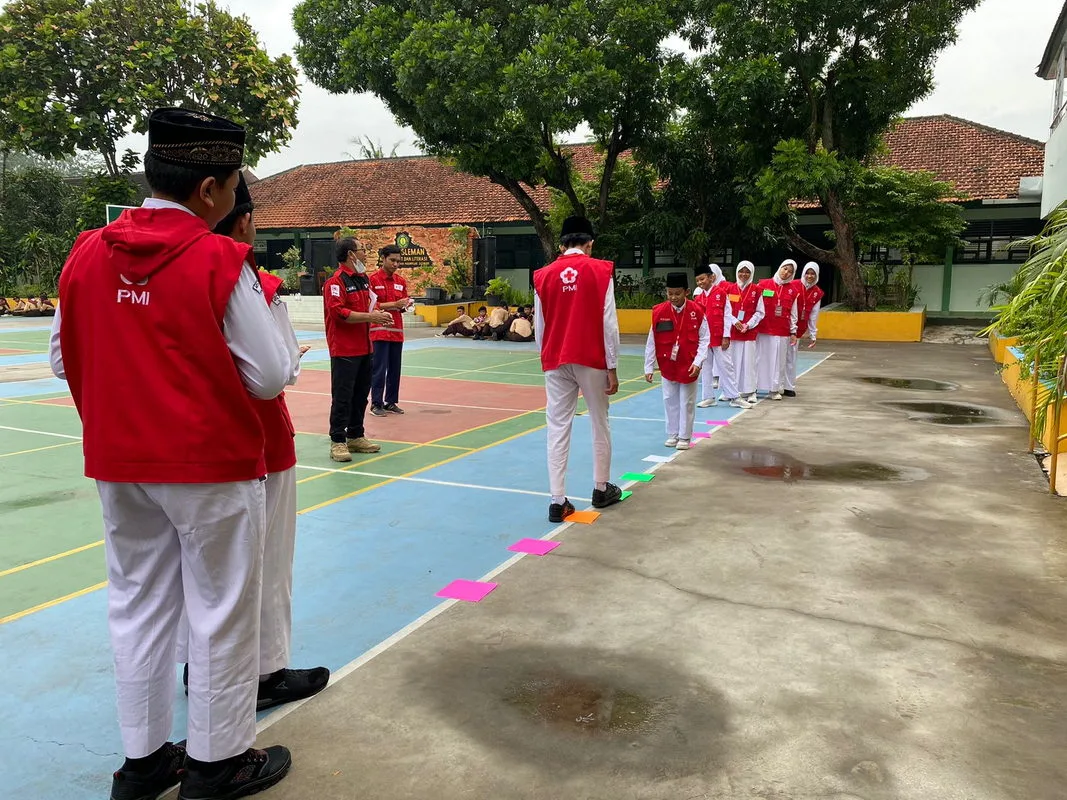 LDK PMR MTs Negeri 3 Sleman Hari Kedua Penuh Tantangan