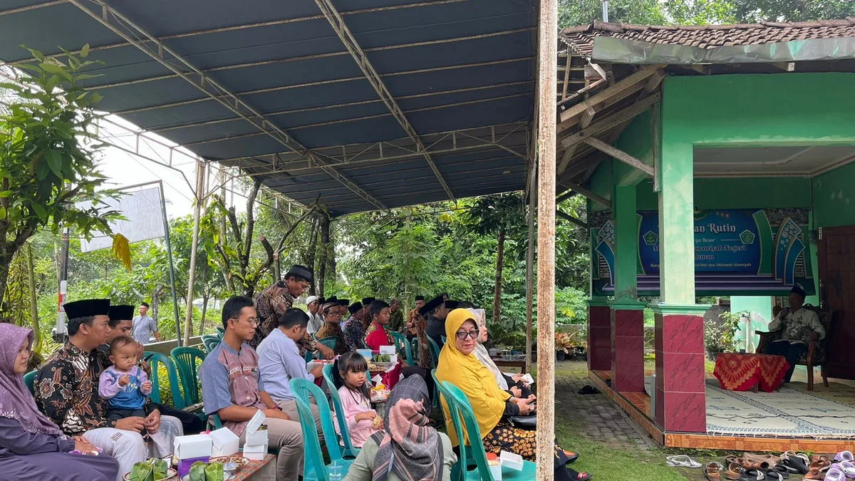 Eratkan Ukhuwah, Dharma Wanita MTsN 7 Sleman gelar Pengajian Rutin