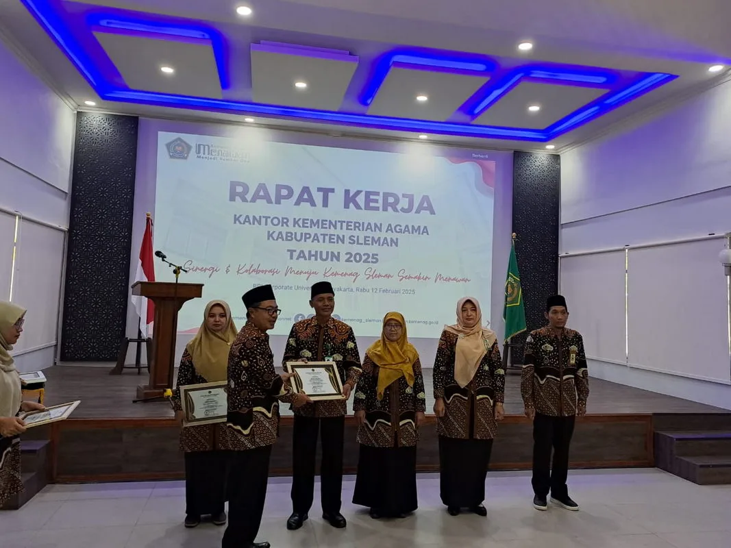 MTsN 8 Sleman Raih Penghargaan Satuan Kerja Teraktif dan Informatif di Website Kemenag Sleman