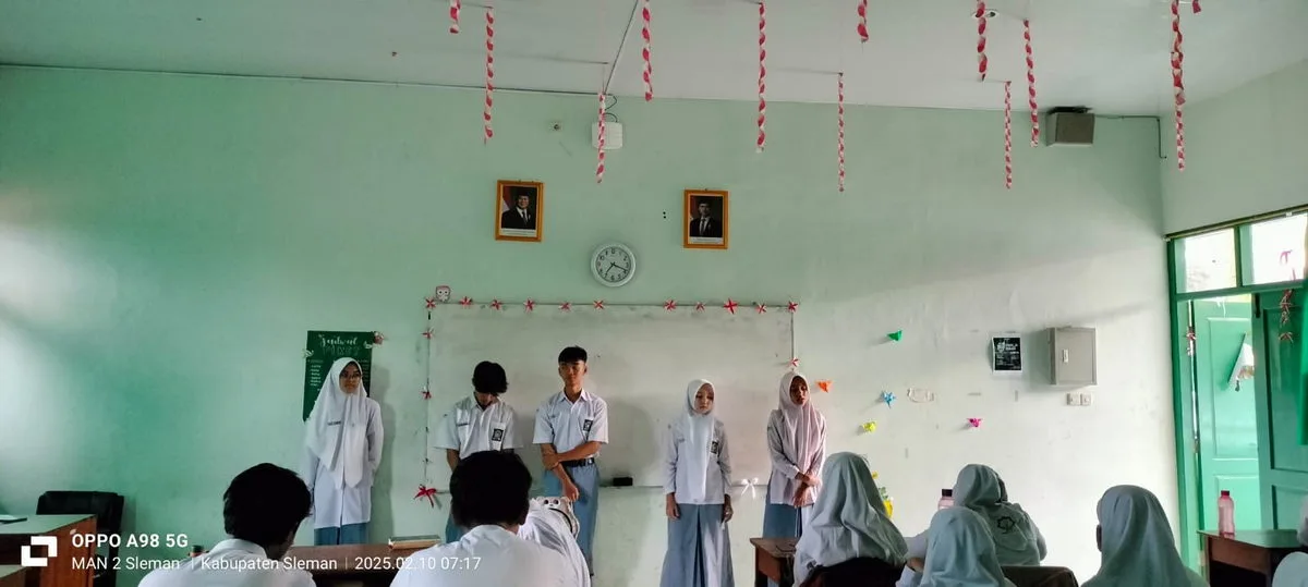 Senin Bersinar MAN 2 Sleman: Pengajian Kelas Penuh Makna dan Pembelajaran