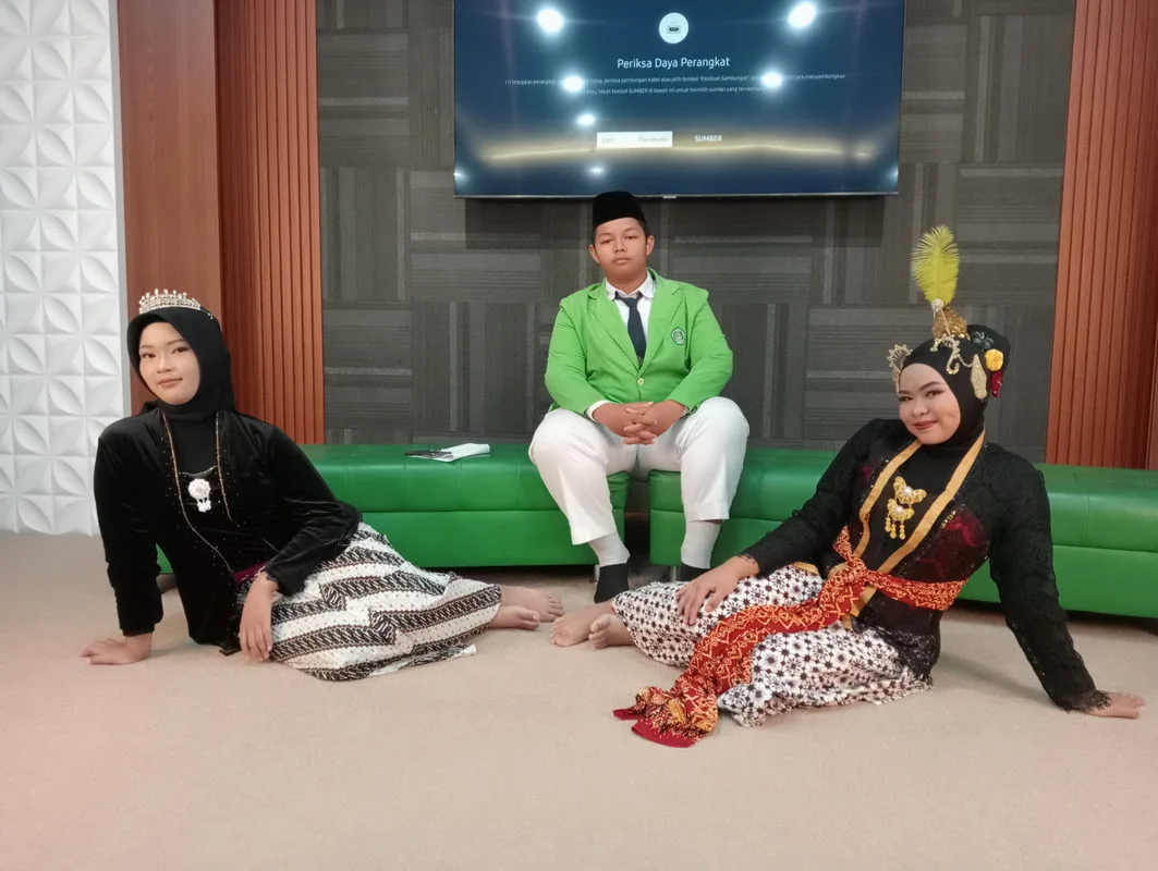 Bahas Prestasi Story Telling dan Speech, MTsN 7 Sleman Tampil di Podcast Rubik Kemenag Sleman