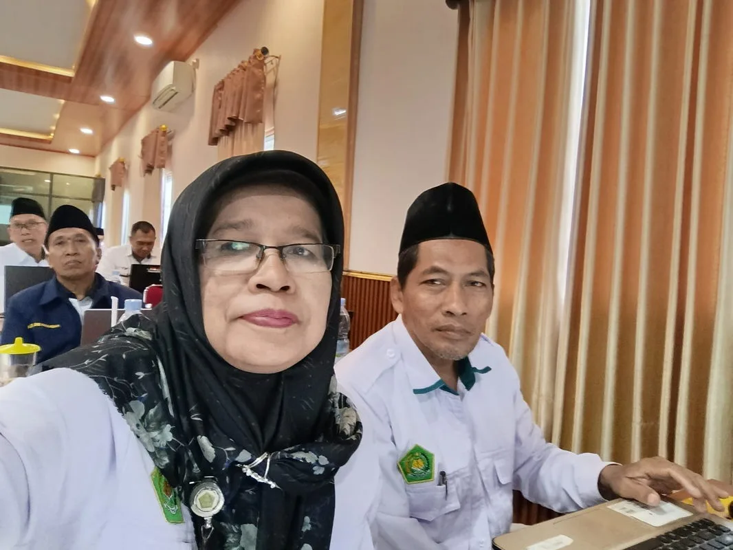 Tunaikan Kewajiban, Kepala MTsN 2 Sleman dan Bendahara Madrasah Hadiri Pra Rapat Kerja di MAN 2 Sleman