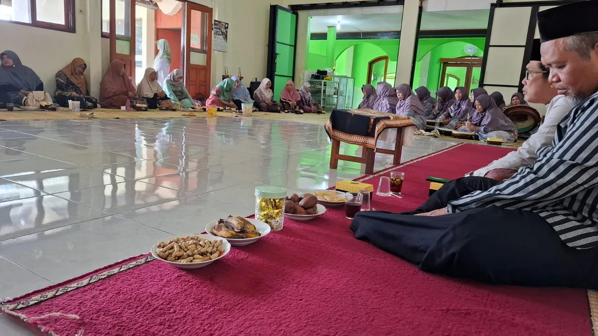 Pengajian Dharma Wanita MTsN 1 Sleman: Menguatkan Iman dan Silaturahmi