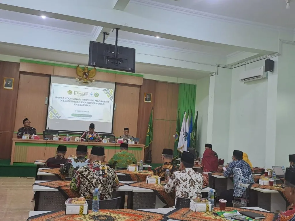 Bahas Perkin dan Prestasi, MTsN 8 Sleman Hadiri Rakor Pimpinan Madrasah Kemenag Sleman