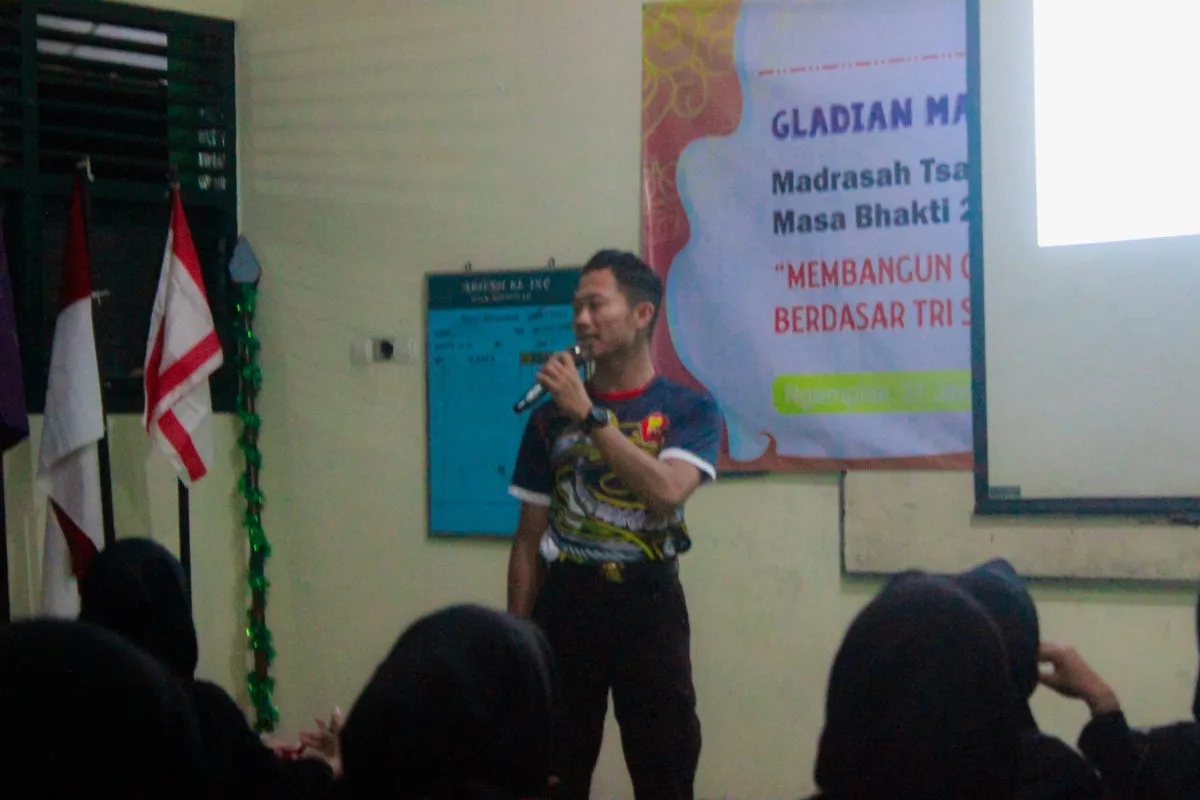 Materi Kepemimpinan dan Sejarah Kepramukaan Warnai LDK MP MTsN 3 Sleman