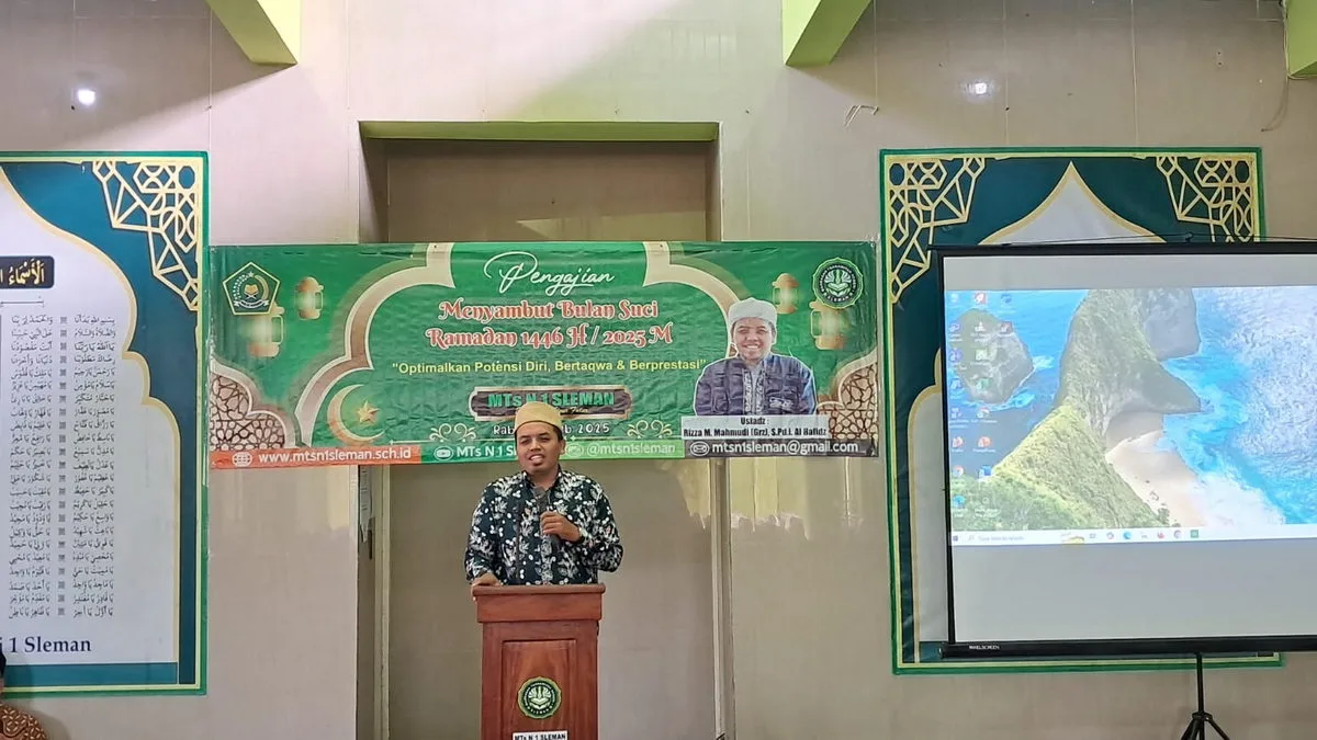 Menyambut Ramadan 1446 H, MTsN 1 Sleman Hadirkan Ustadz Rizza M. Mahmudi