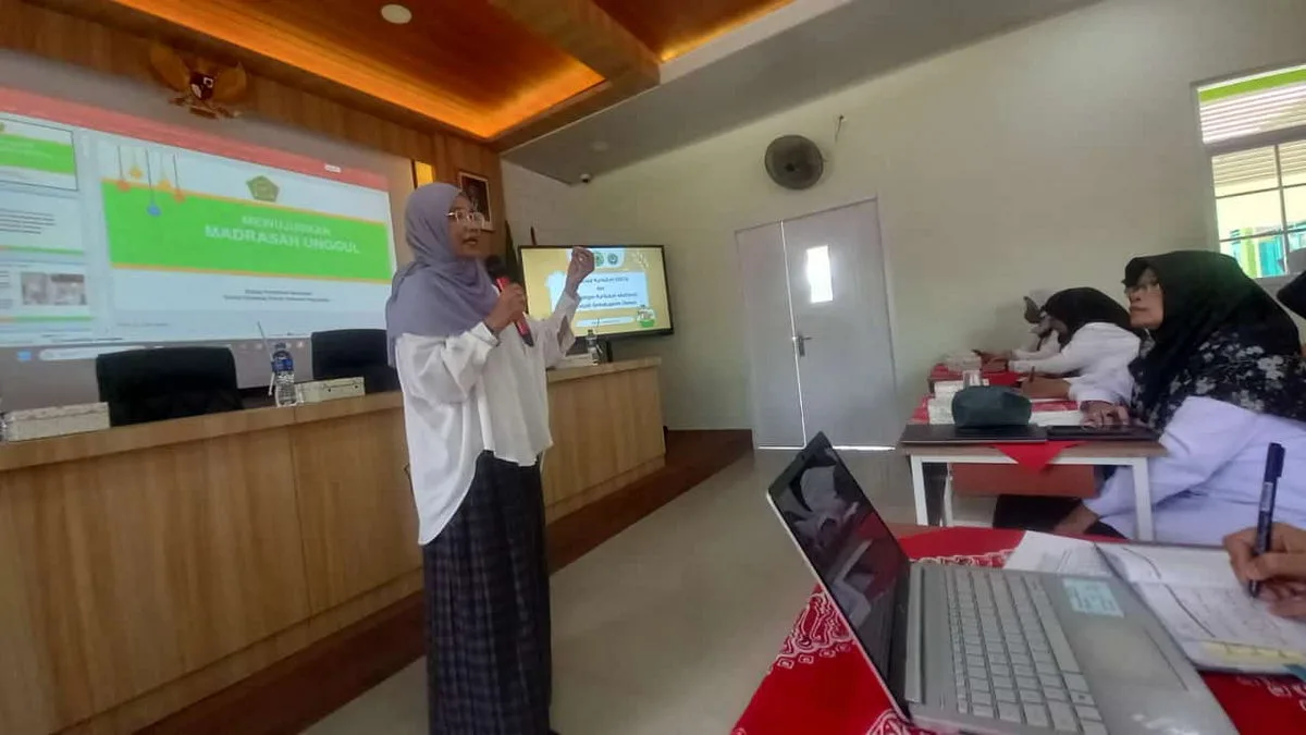Waka Kurikulum MTsN 9 Sleman Ikuti Sosialisasi Kurikulum Cinta dan Pendampingan Kurikulum Madrasah