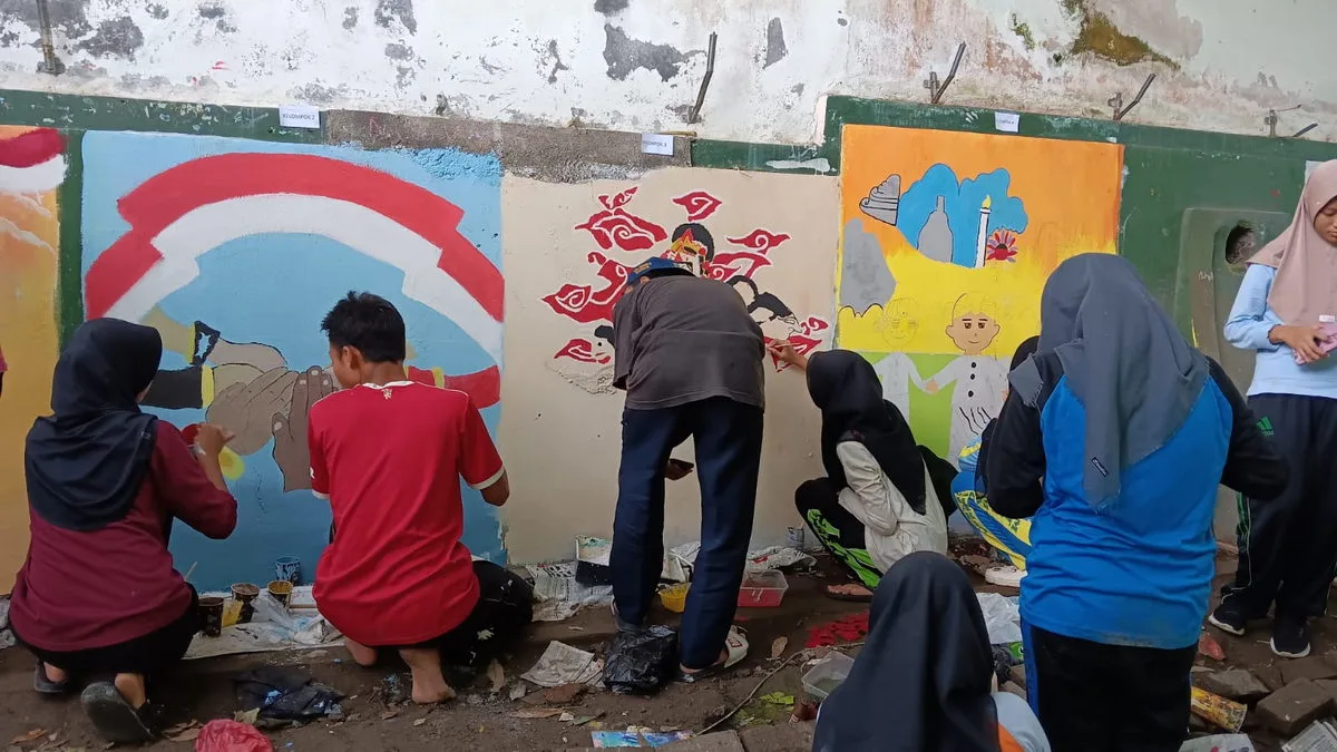 Gelar Kegiatan Mural di MTsN 9 Sleman, Ajang Kreativitas Seni Siswa Kelas VIII