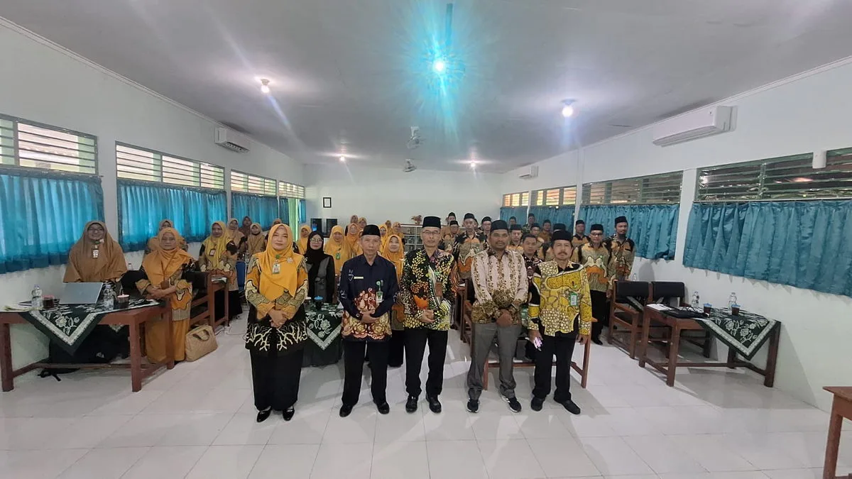 MTs Negeri 9 Sleman Gelar Rapat Kerja Tahunan Bertema “Sinergi dan Kolaborasi Menuju Matsama Prestasi Tinggi, Akhlak Qur’ani”