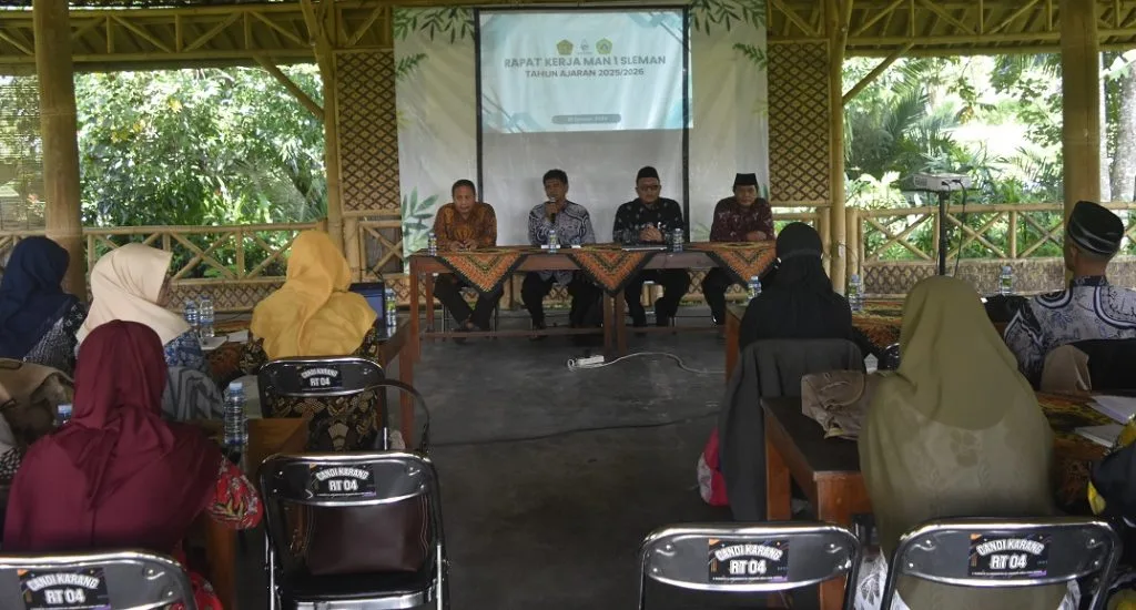 Sambut Tahun Anggaran 2025, MAN 1 Sleman Gelar Rapat Kerja