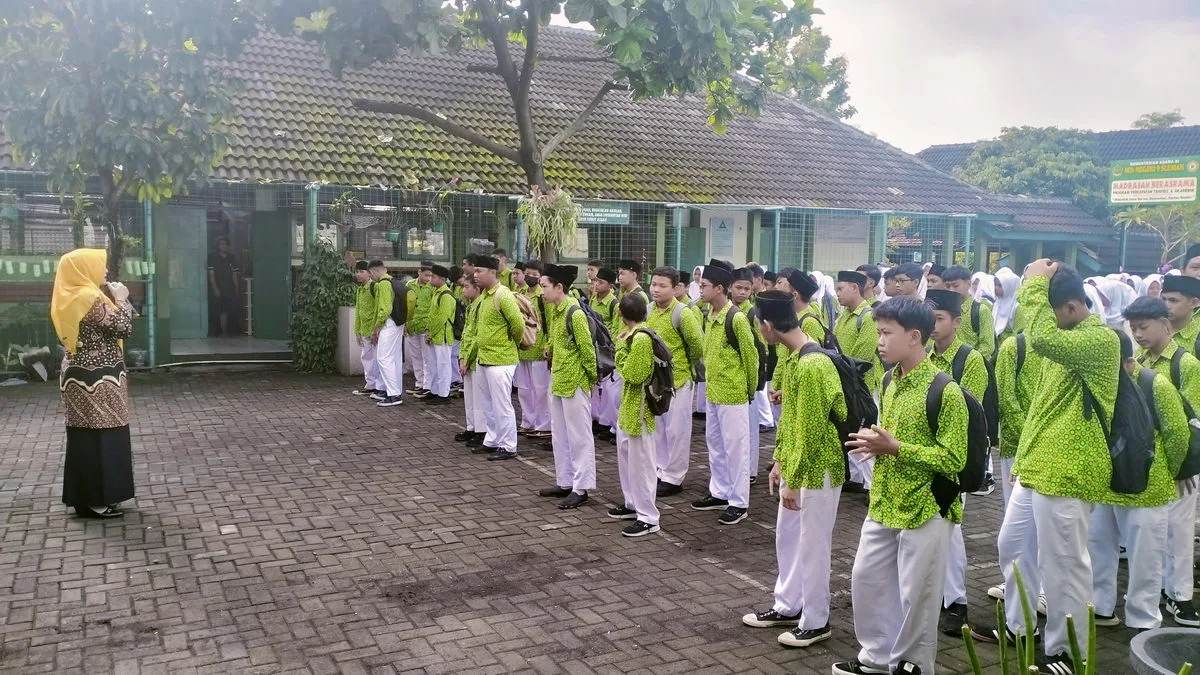 Apel Keberangkatan Kunjungan P5RA MTsN 9 Sleman Berjalan Khidmat