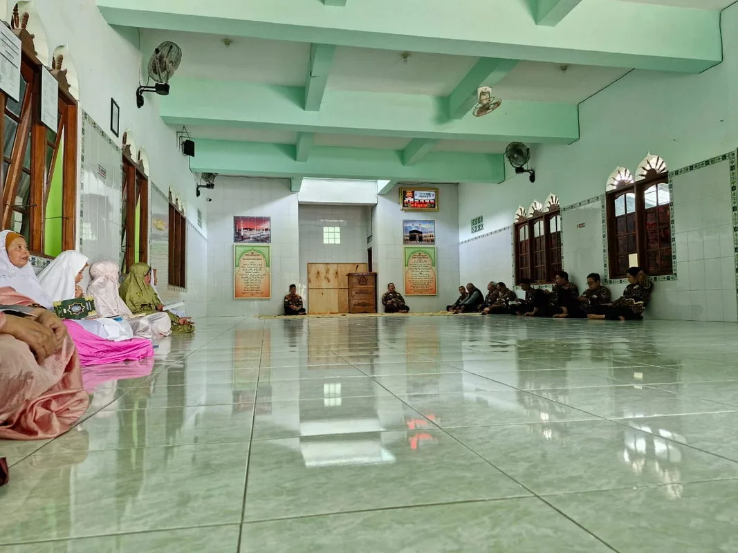 Guru dan Pegawai MTsN 8 Sleman Gelar Tadarus Al-Qur’an Bersama di Bulan Ramadhan