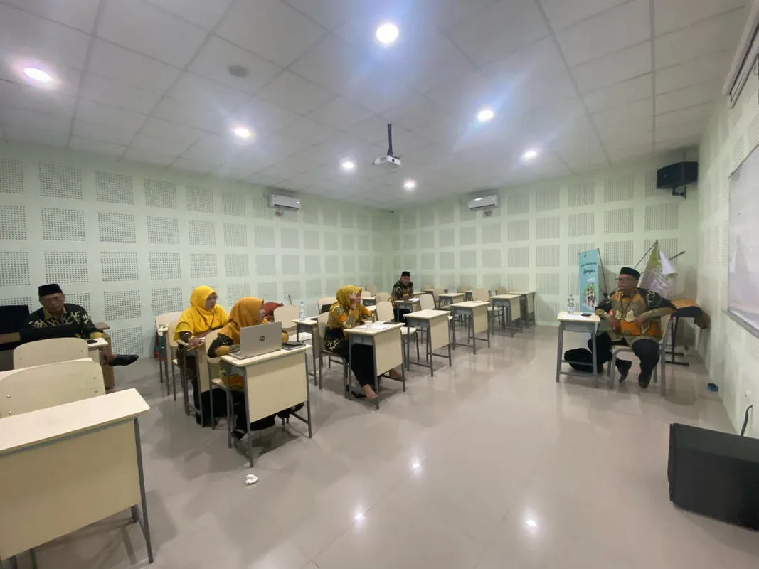 Optimalisasi Program Jumat Berkah untuk Meningkatkan Kepedulian Sosial di MTsN 9 Sleman
