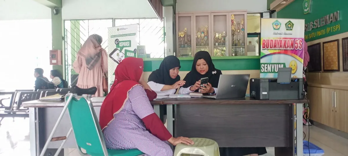 Antusiasme Tinggi pada Hari Pertama Penerimaan Peserta Didik Baru Jalur Prestasi Tahfidz Terpadu di MTsN 8 Sleman