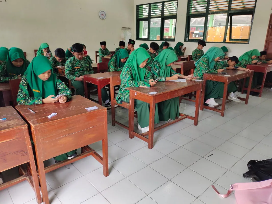 ASTS MTs Negeri 3 Sleman Hari Pertama Berjalan Lancar