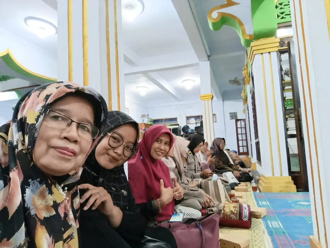 Kepala MTsN 2 Sleman Hadiri Tarawih Keliling di Kapanewon Tempel