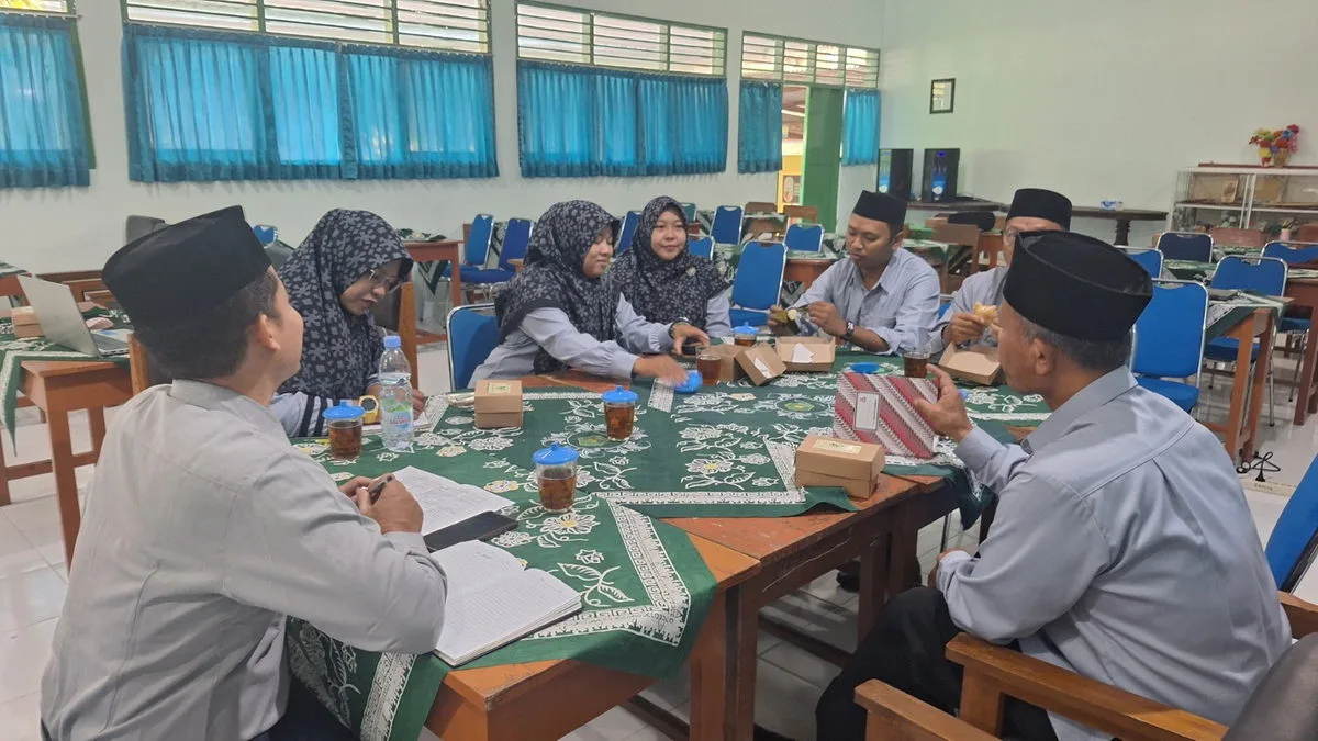 Sidang Komisi Giat Prestasi MTsN 9 Sleman Fokus pada Pengembangan Potensi Siswa