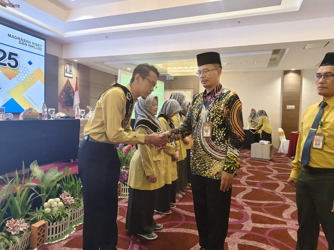 MAN 2 Sleman Lantik Agen Perubahan Masa Kerja Tahun 2025