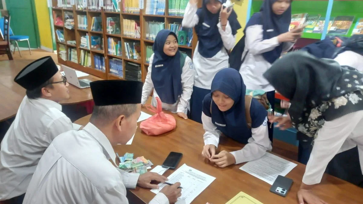 Sempurnakan Ibadah Bulan Ramadan, MTsN 3 Sleman Laksanakan Kegiatan Pengumpulan Zakat Fitrah