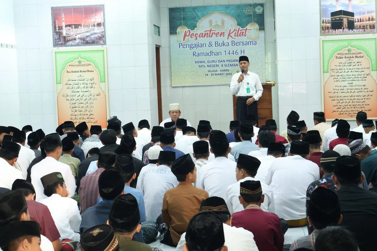 Kepala MTsN 8 Sleman Membuka Pesantren Ramadhan 1446 H