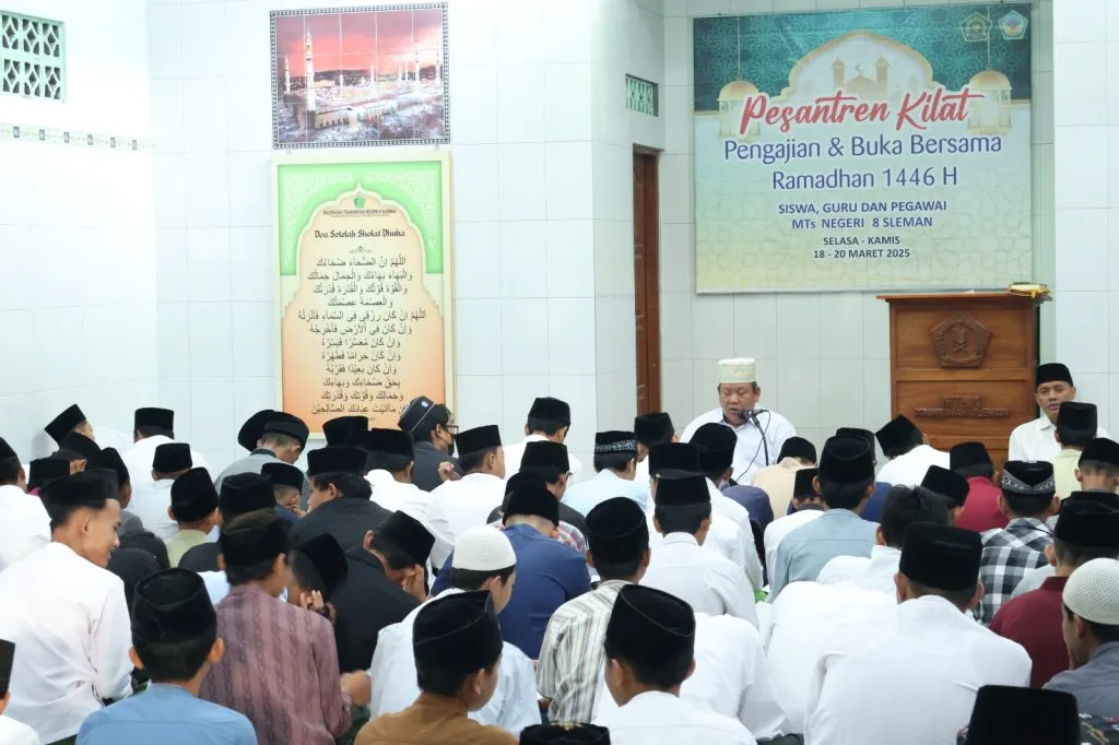 MTsN 8 Sleman Gelar Mujahadah Dzikrul Ghofilin dalam Pesantren Ramadhan 1446 H